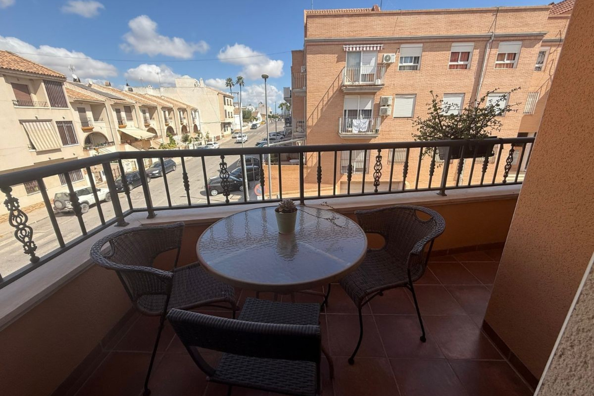 Resale - Apartment / Flat - San Miguel de Salinas