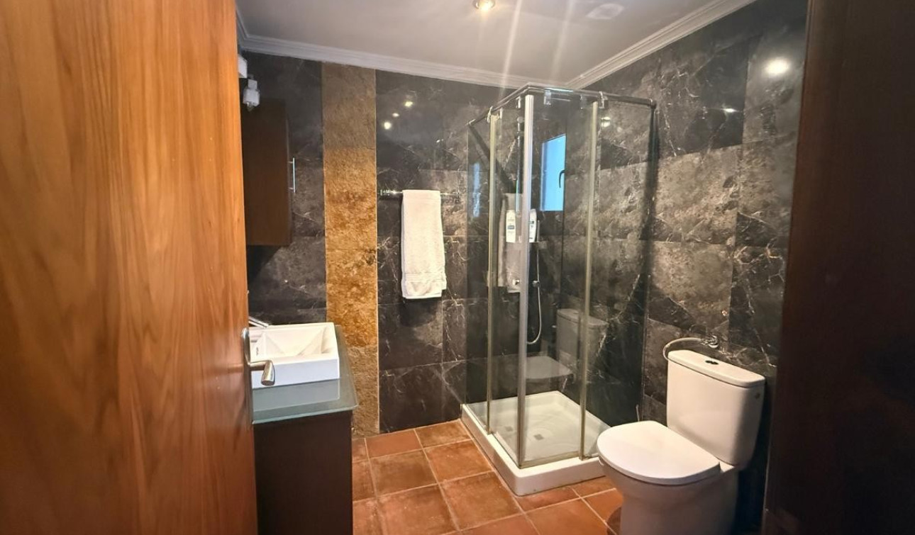 Resale - Apartment / Flat - San Miguel de Salinas