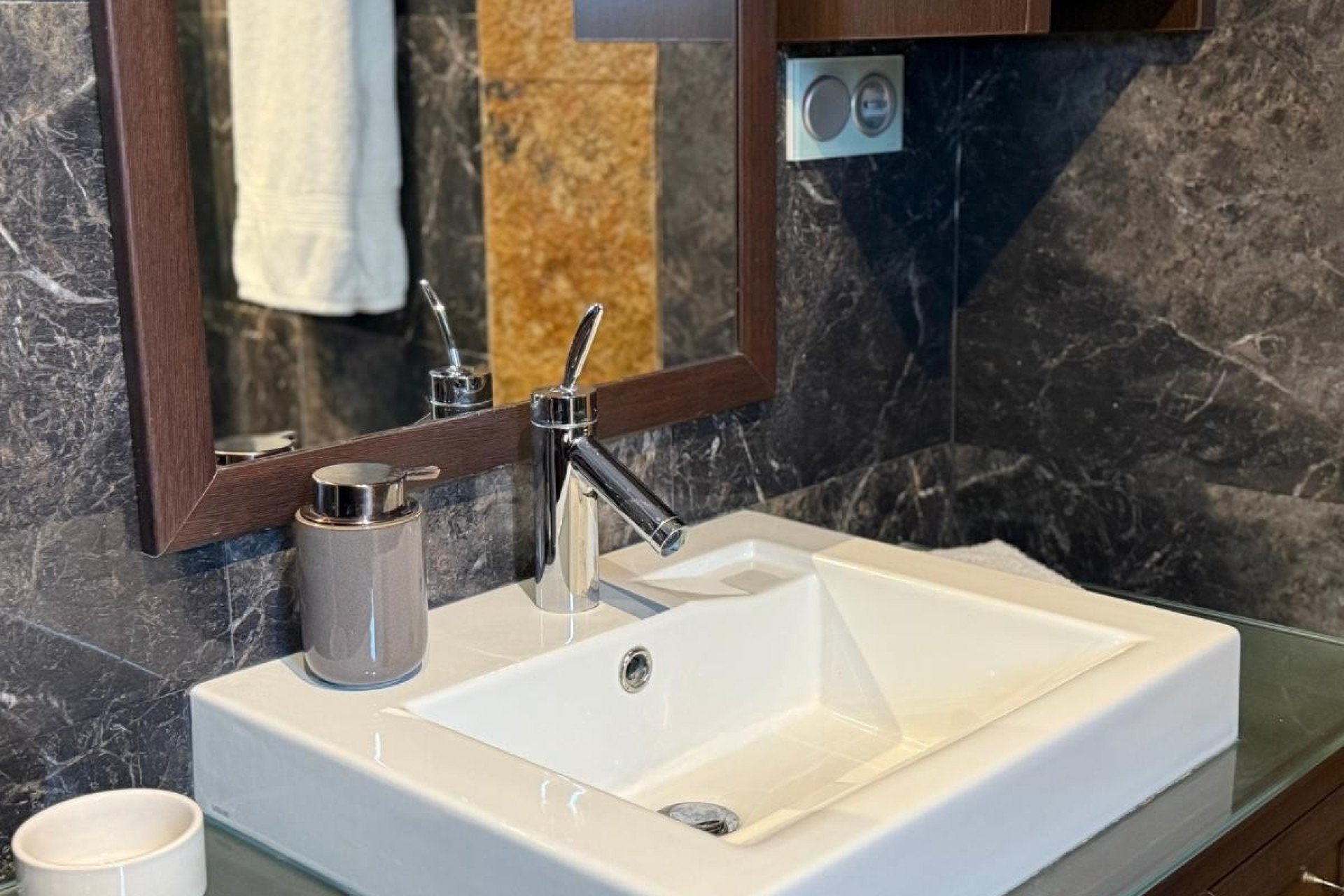 Resale - Apartment / Flat - San Miguel de Salinas