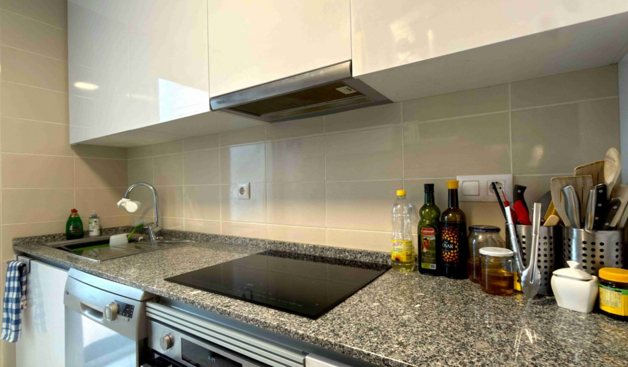 Resale - Apartment / Flat - San Miguel de Salinas