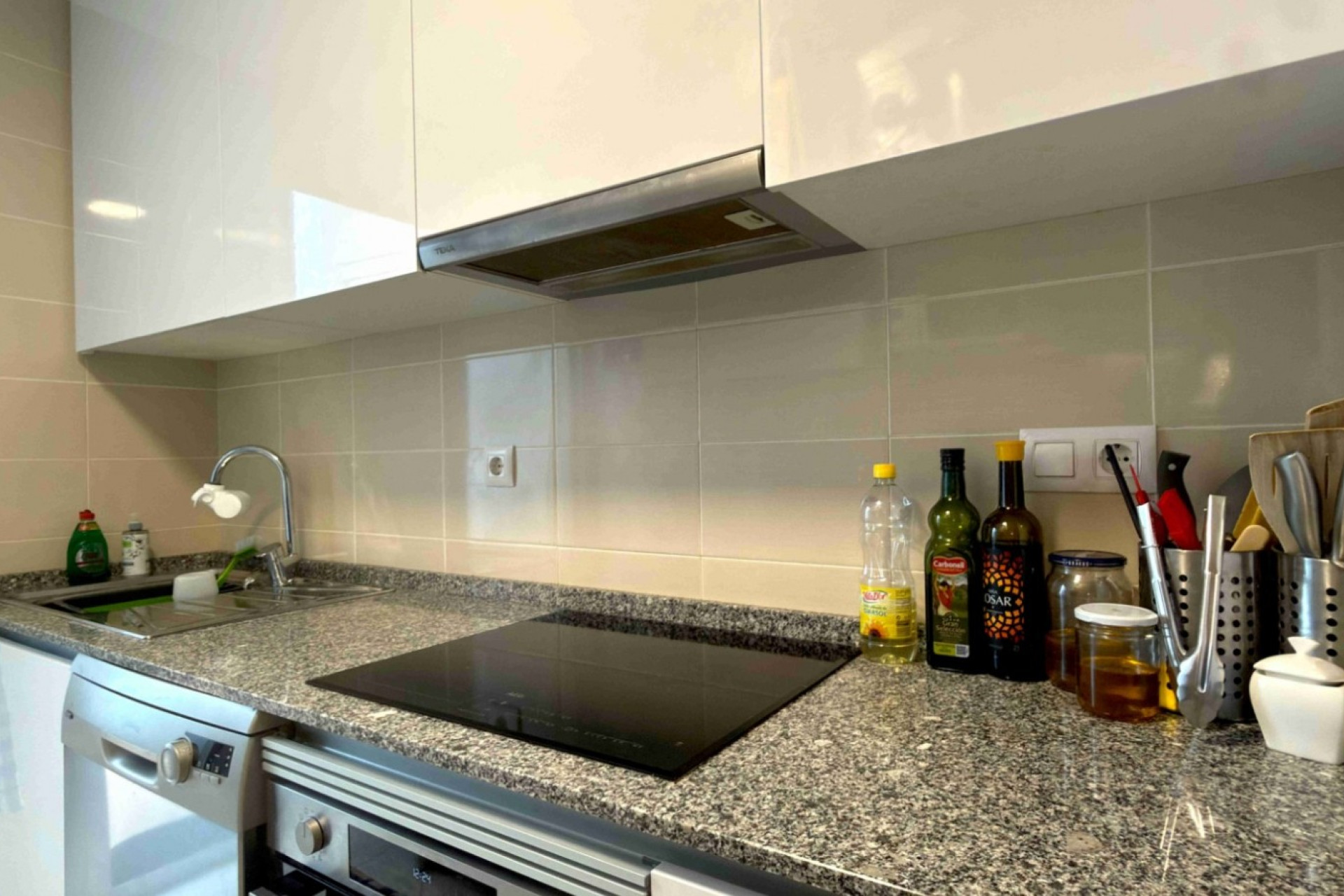 Resale - Apartment / Flat - San Miguel de Salinas