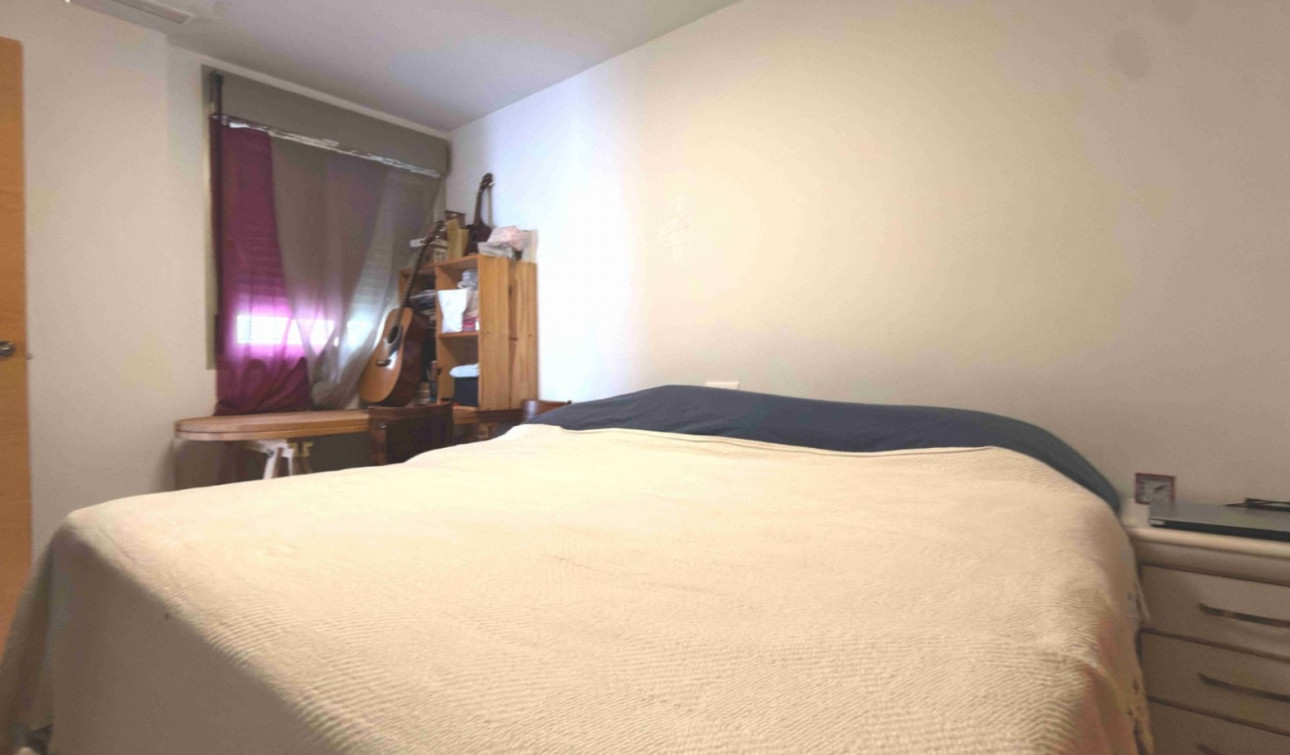 Resale - Apartment / Flat - San Miguel de Salinas