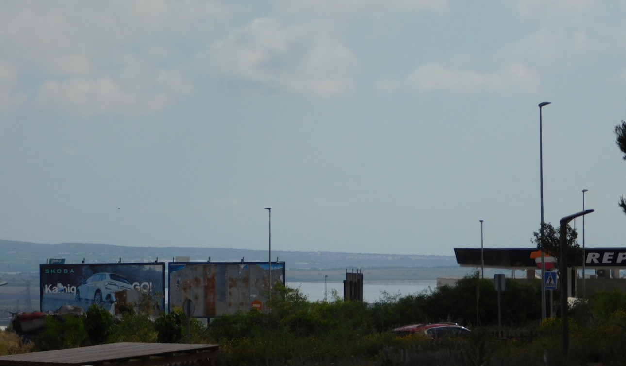 Resale - Apartment / Flat - San Miguel de Salinas