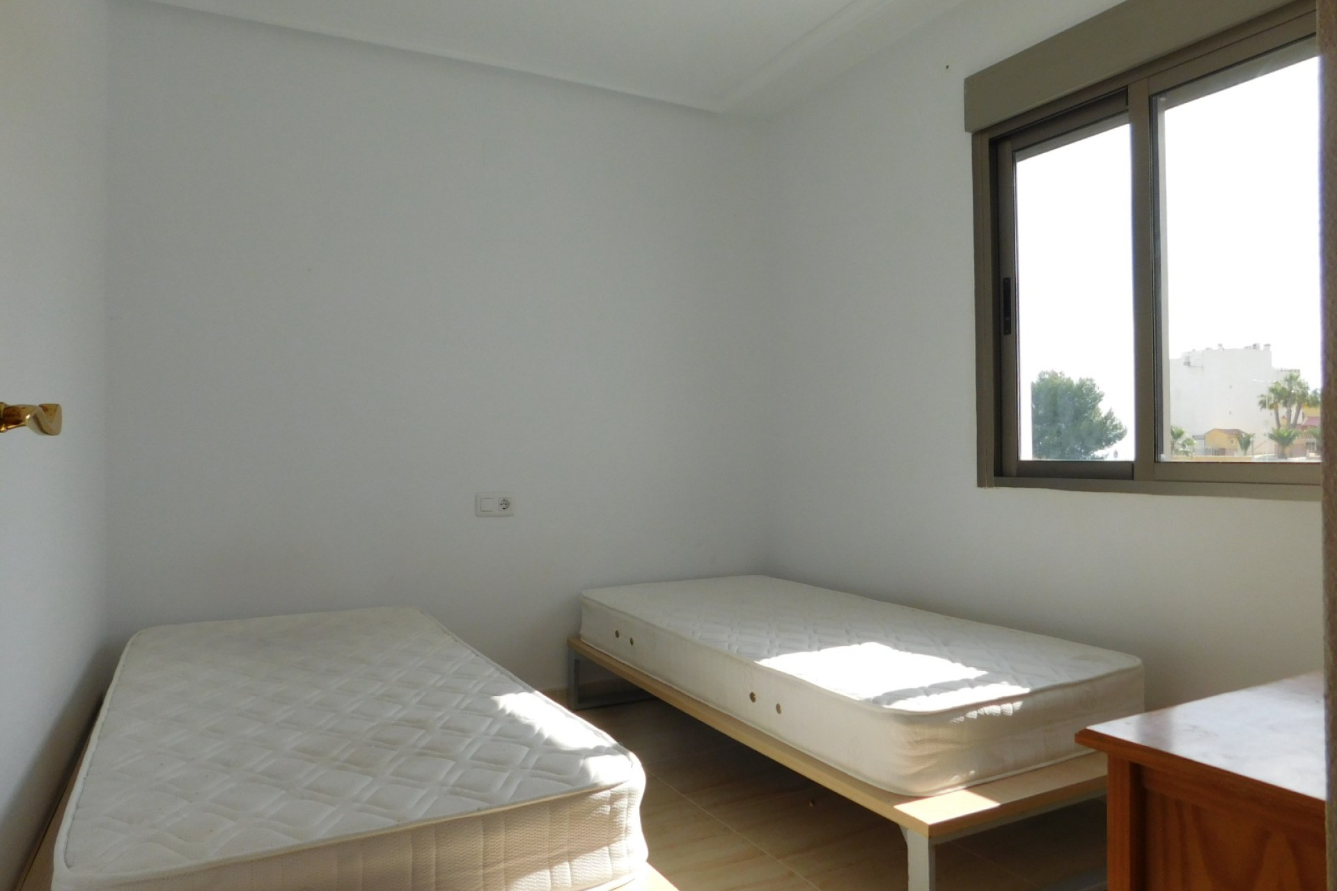 Resale - Apartment / Flat - San Miguel de Salinas
