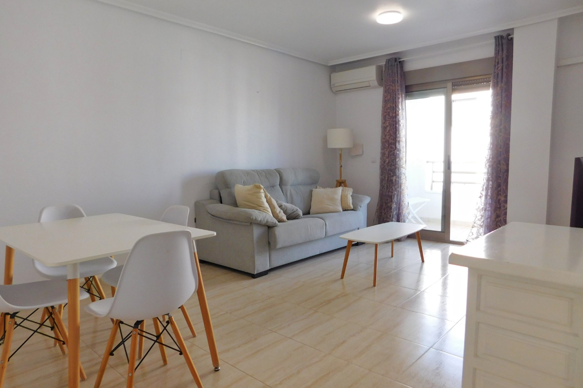 Resale - Apartment / Flat - San Miguel de Salinas
