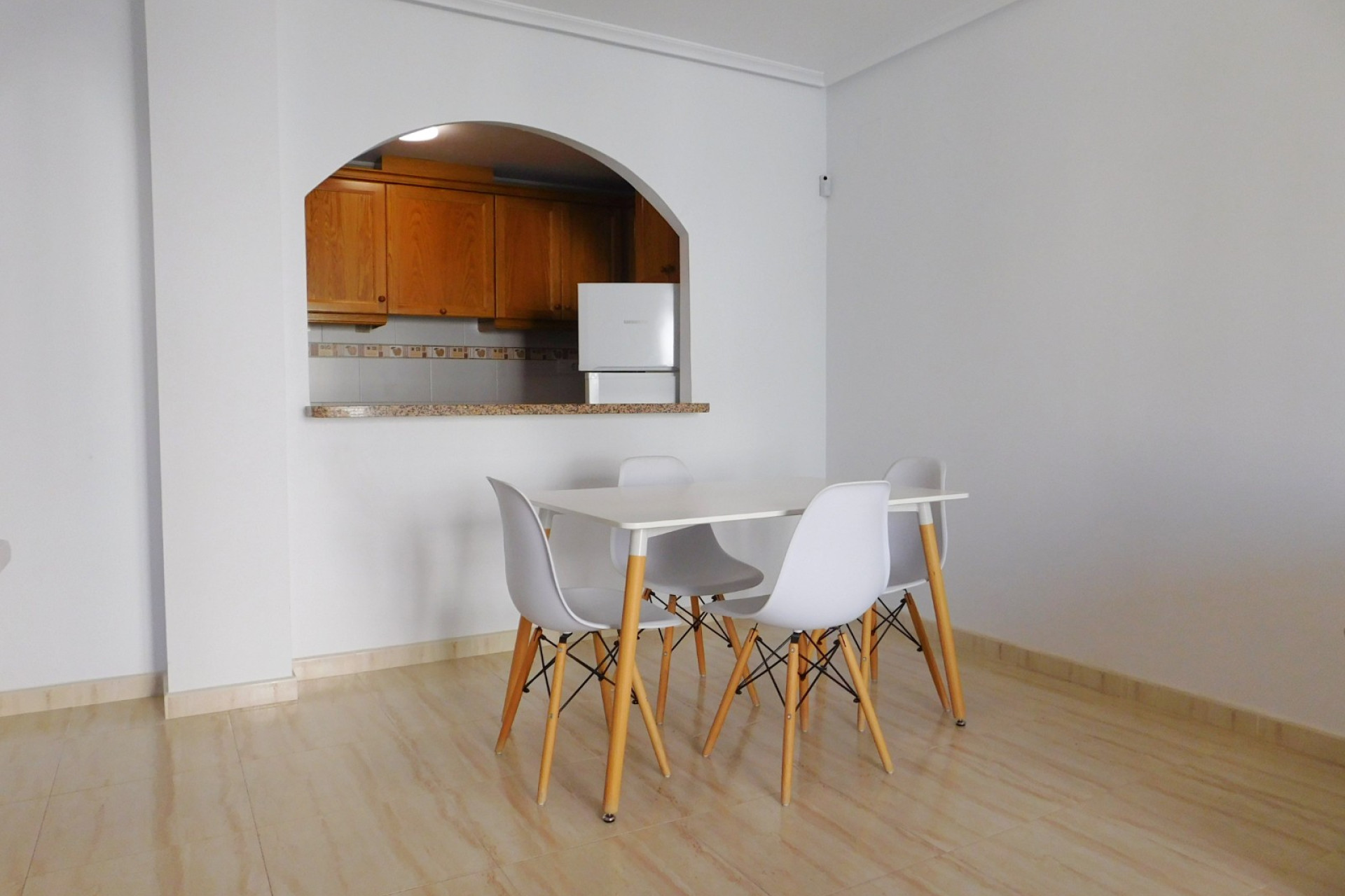 Resale - Apartment / Flat - San Miguel de Salinas