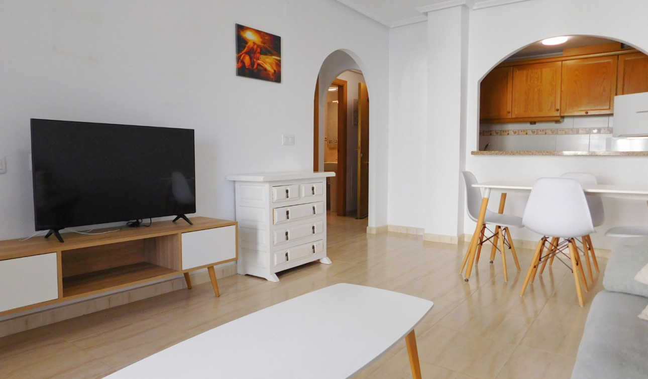 Resale - Apartment / Flat - San Miguel de Salinas