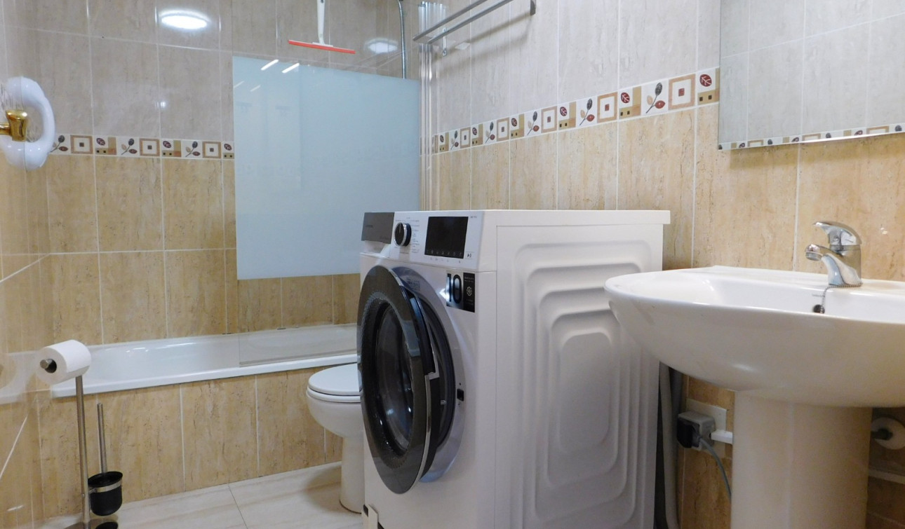 Resale - Apartment / Flat - San Miguel de Salinas