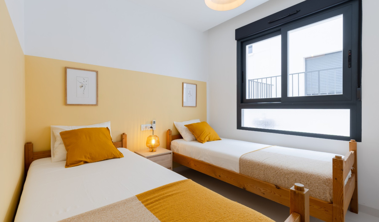 Resale - Apartment / Flat - San Miguel de Salinas