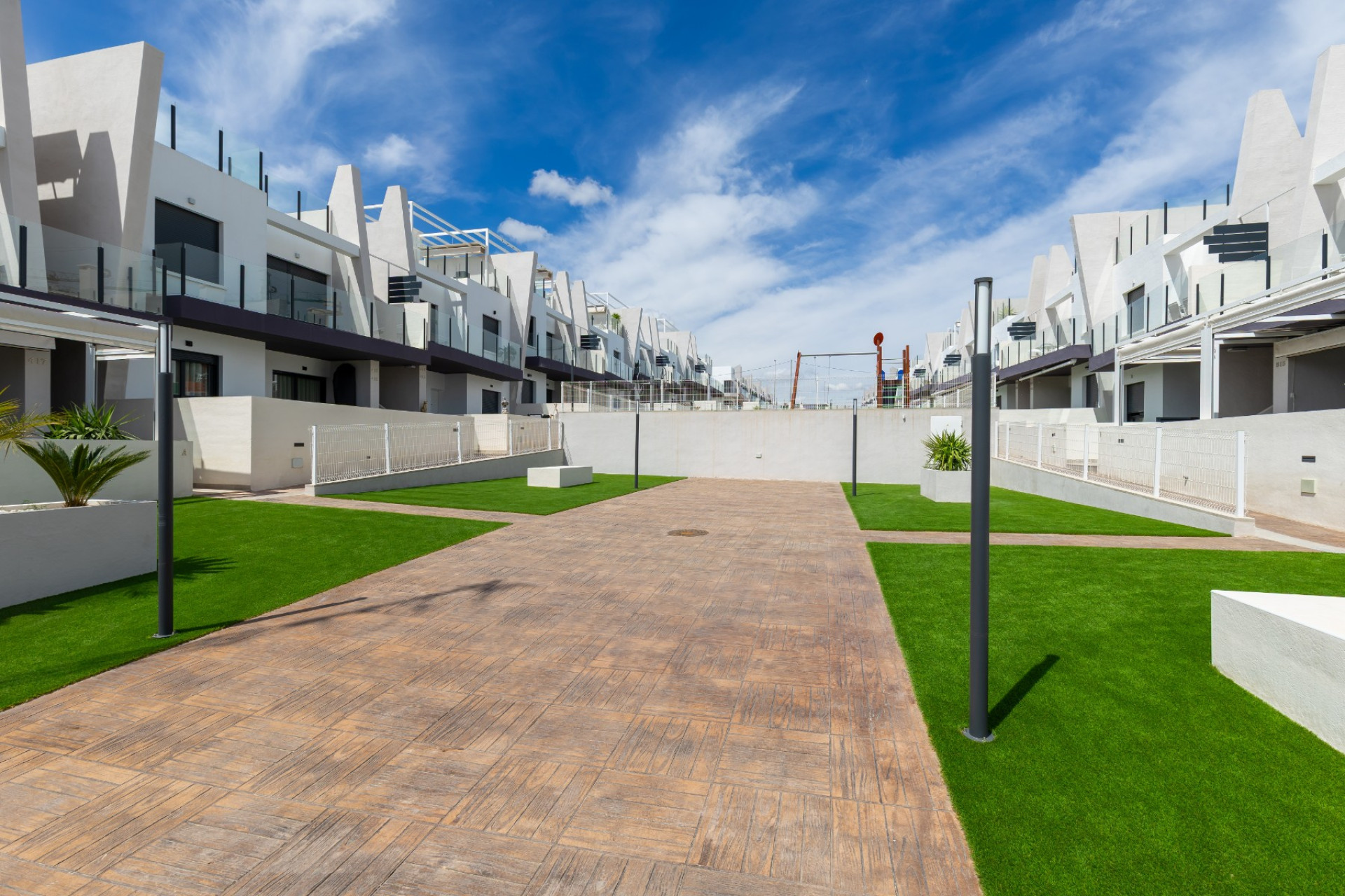 Resale - Apartment / Flat - San Miguel de Salinas