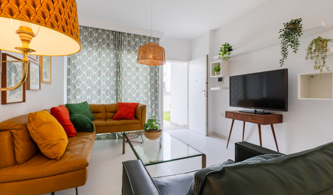 Resale - Apartment / Flat - San Miguel de Salinas