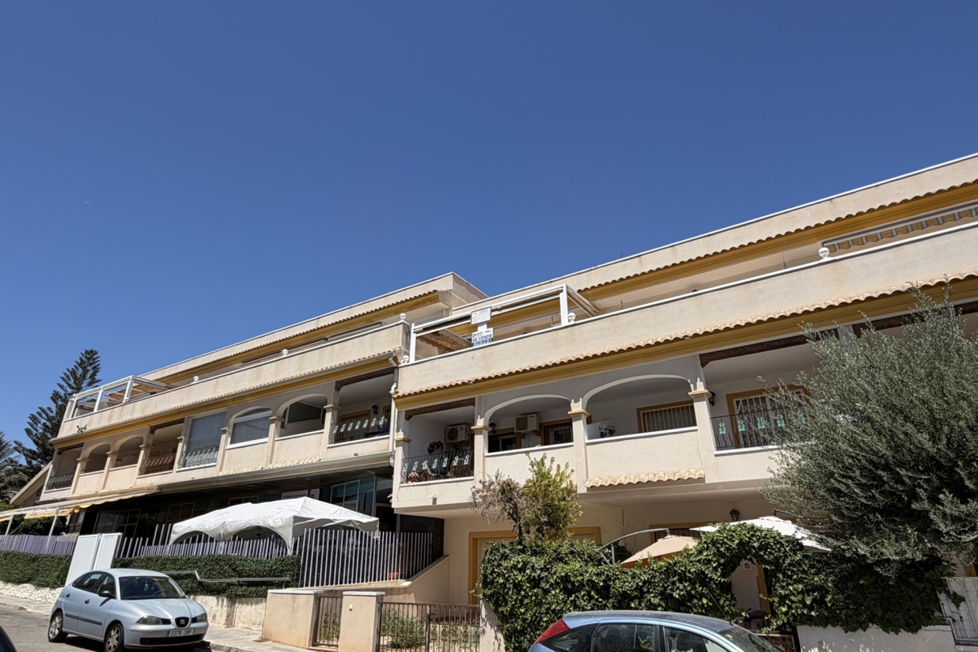 Resale - Apartment / Flat - San Miguel de Salinas