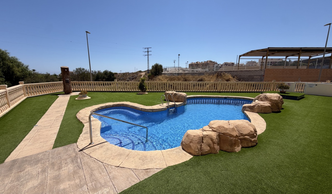 Resale - Apartment / Flat - San Miguel de Salinas