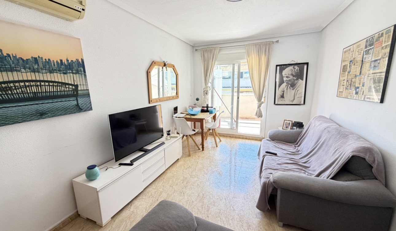 Resale - Apartment / Flat - San Miguel de Salinas