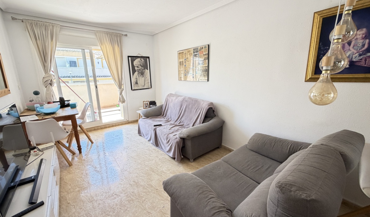 Resale - Apartment / Flat - San Miguel de Salinas