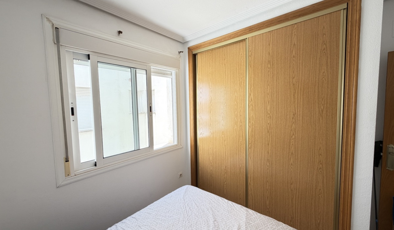 Resale - Apartment / Flat - San Miguel de Salinas