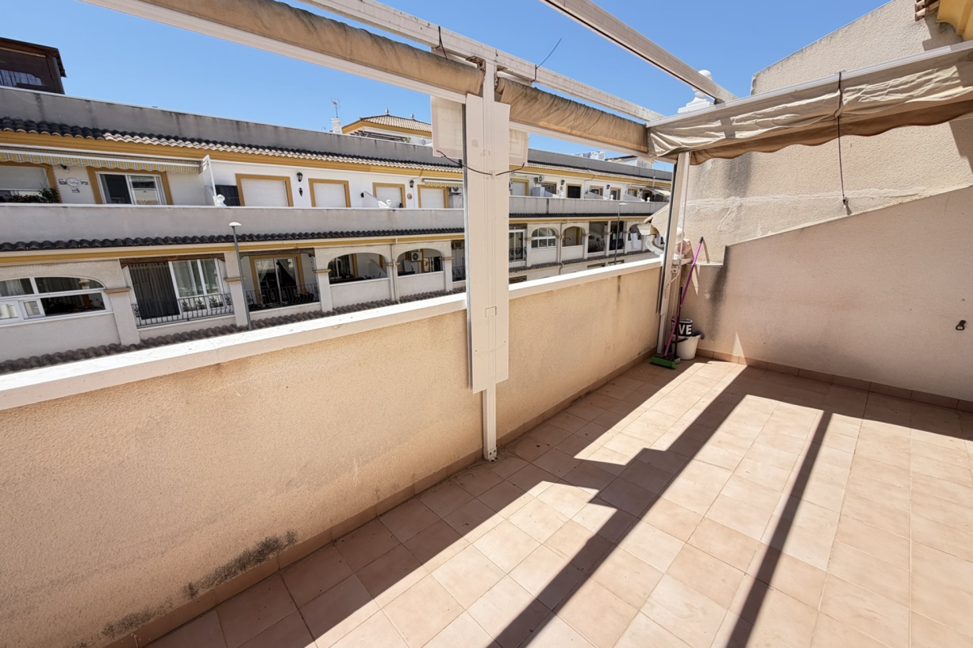 Resale - Apartment / Flat - San Miguel de Salinas