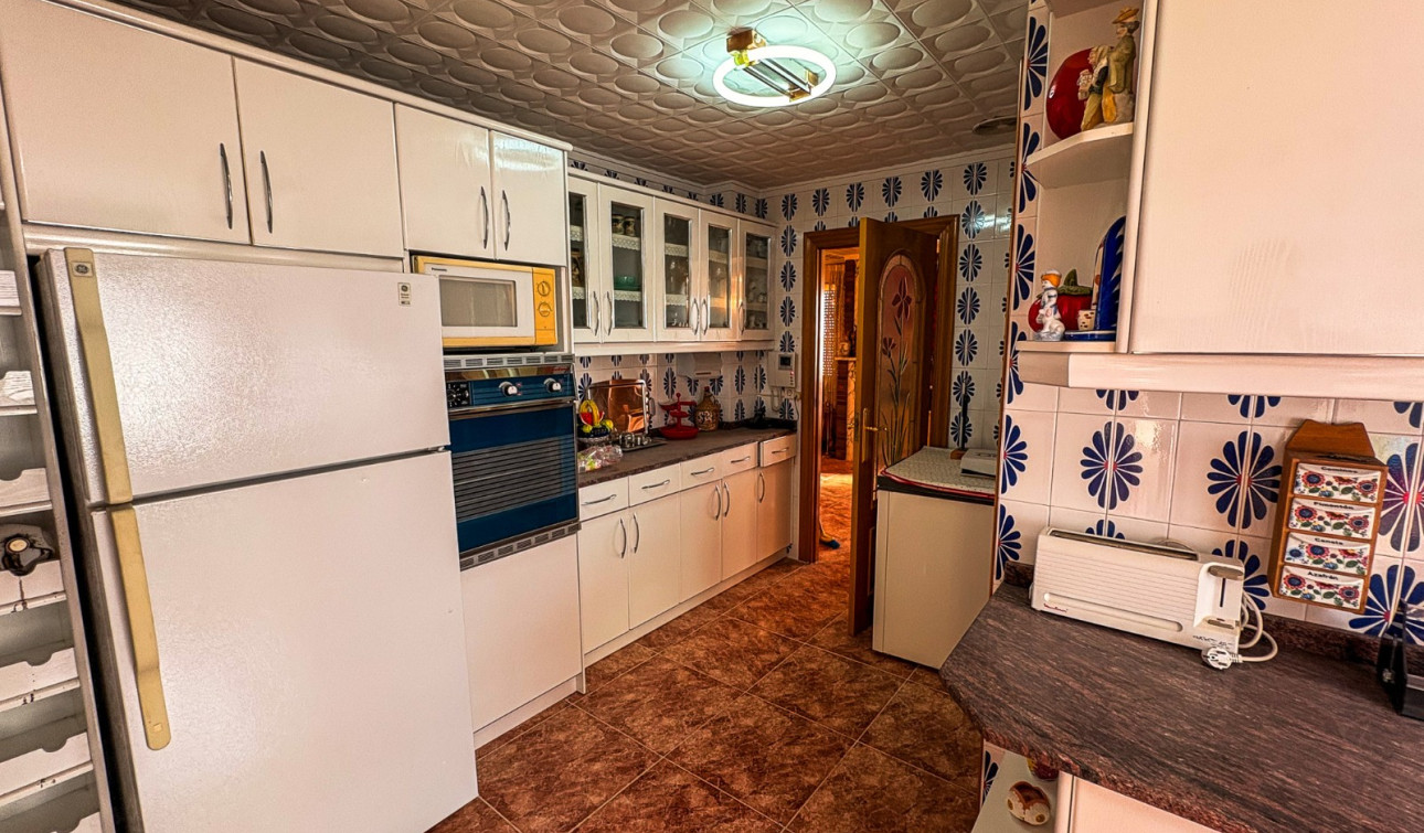 Resale - Apartment / Flat - Santa Pola - Puerto