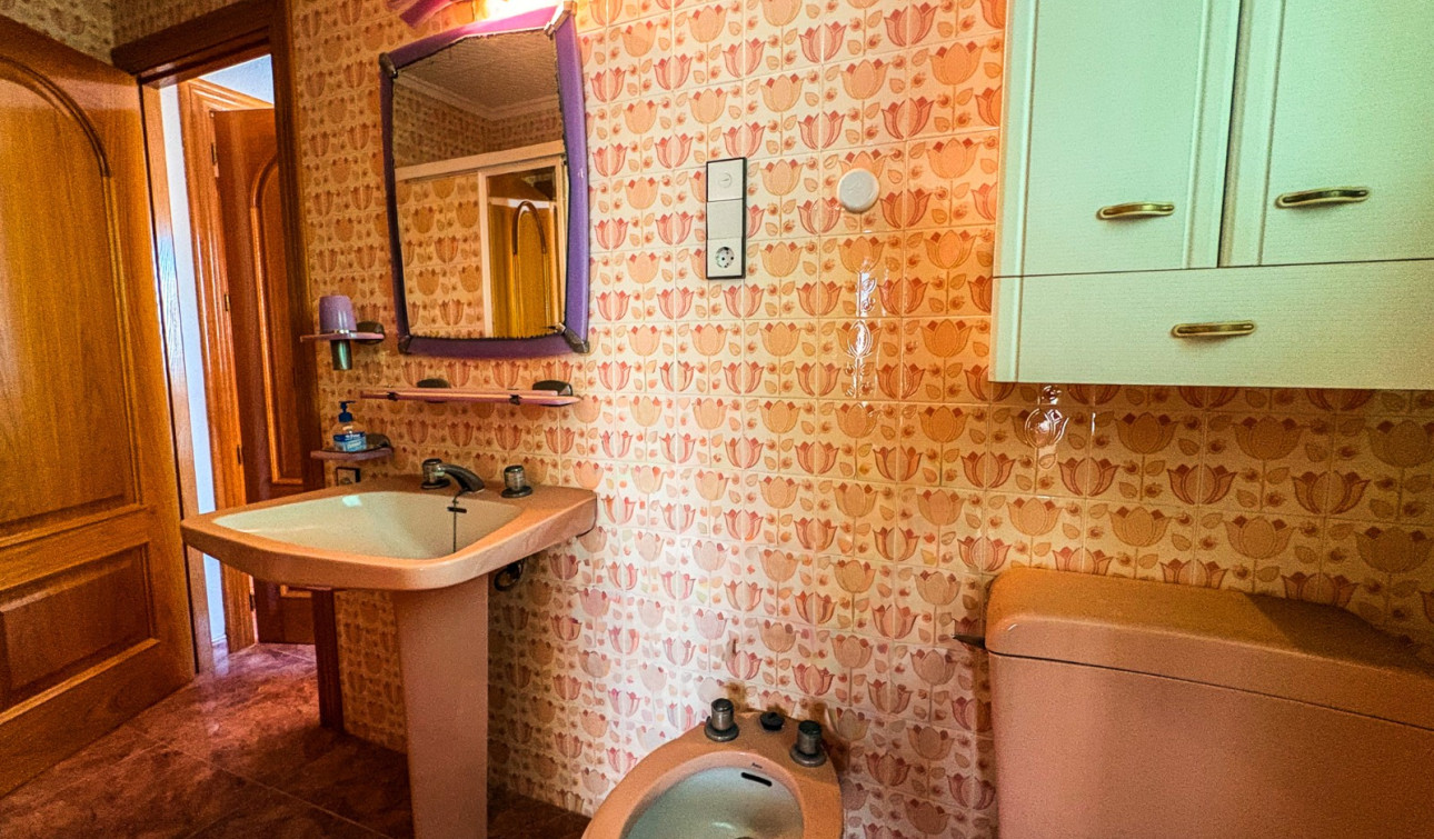 Resale - Apartment / Flat - Santa Pola - Puerto