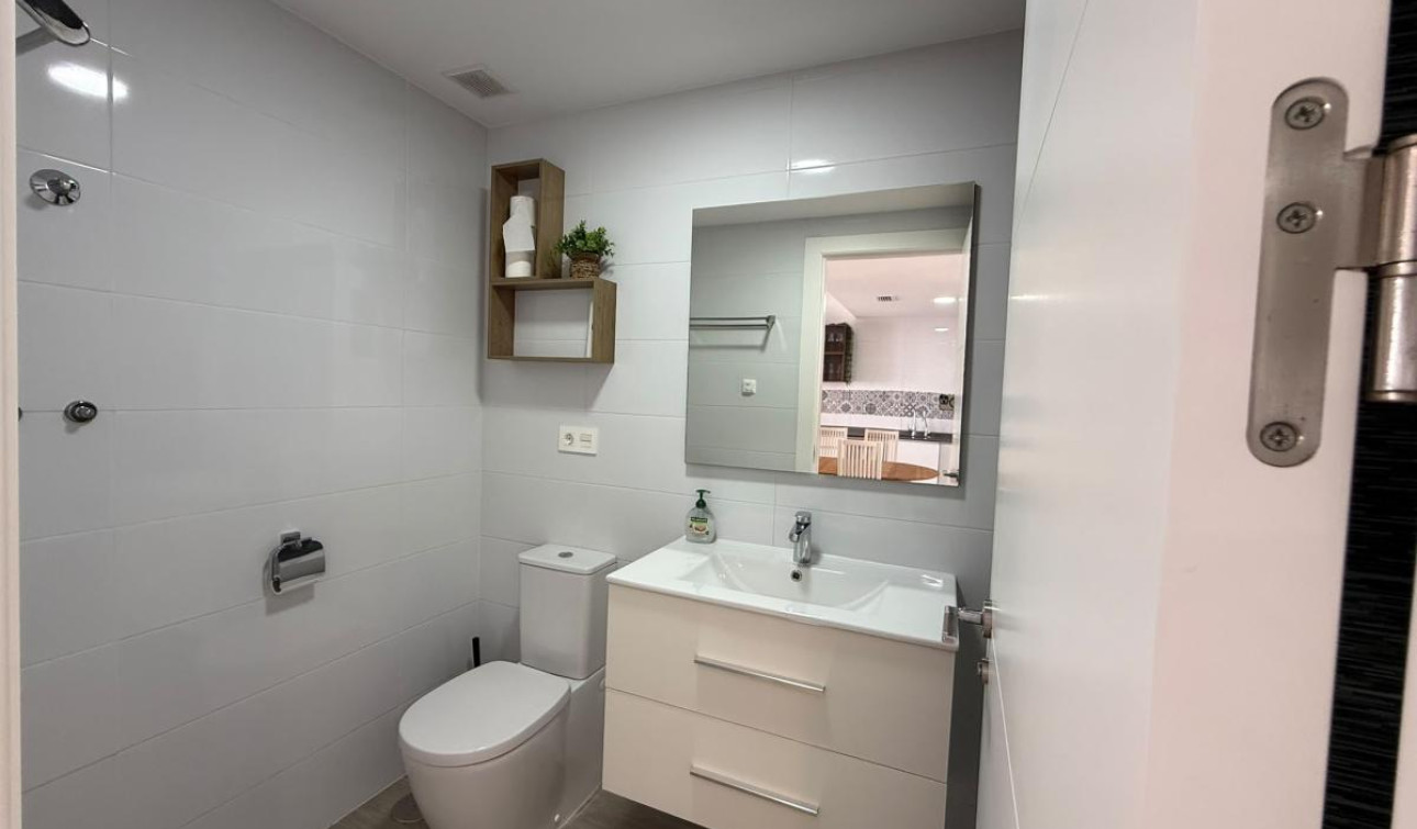 Resale - Apartment / Flat - Torre de la Horadada