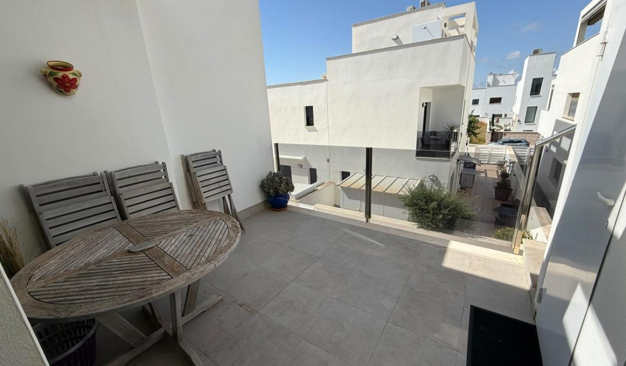 Resale - Apartment / Flat - Torre de la Horadada
