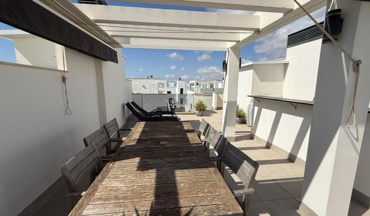 Resale - Apartment / Flat - Torre de la Horadada