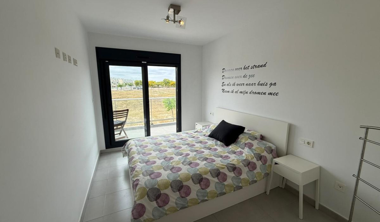 Resale - Apartment / Flat - Torre de la Horadada
