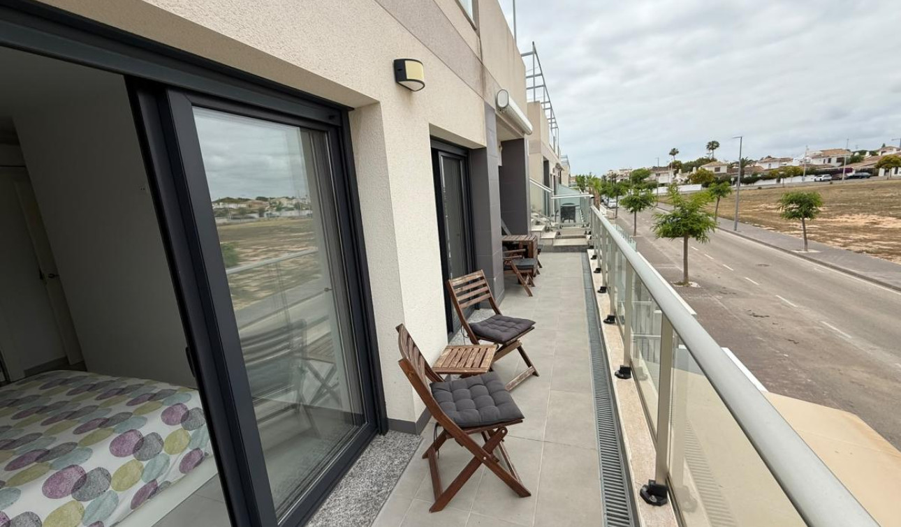 Resale - Apartment / Flat - Torre de la Horadada