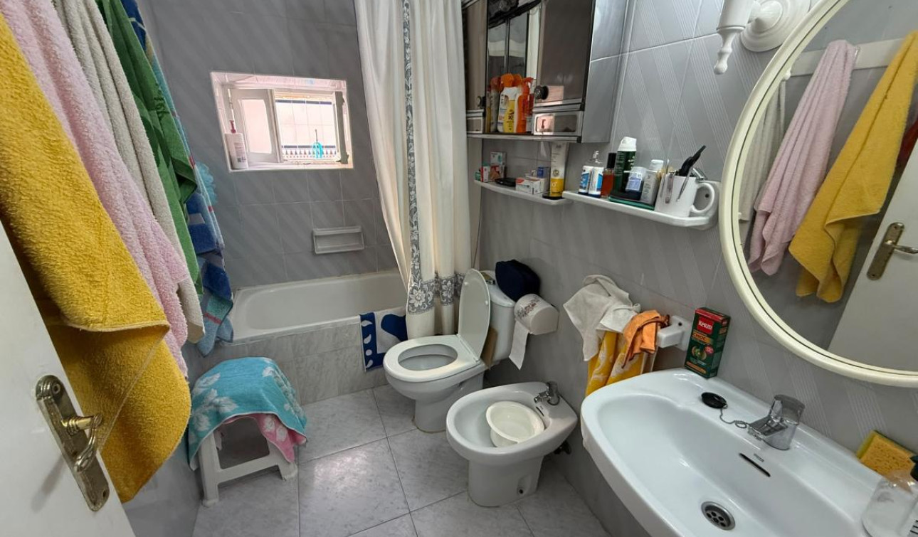 Resale - Apartment / Flat - Torre de la Horadada