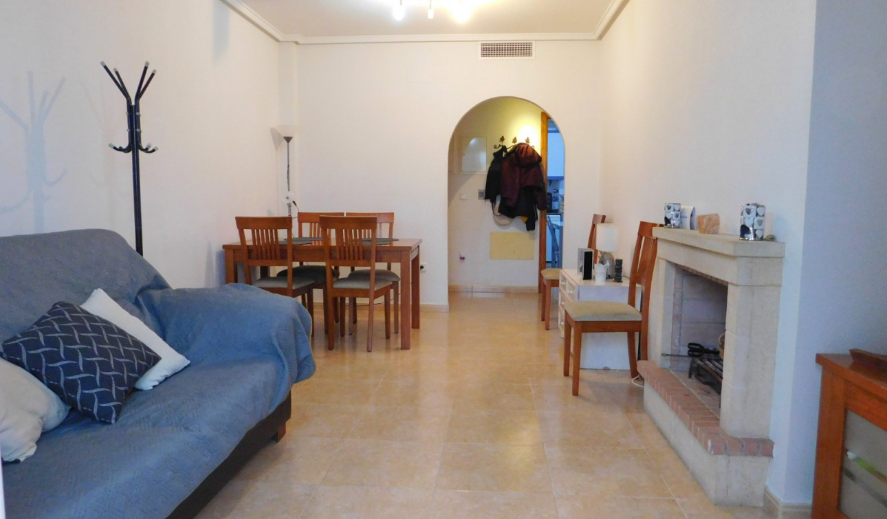 Resale - Apartment / Flat - Torremendo