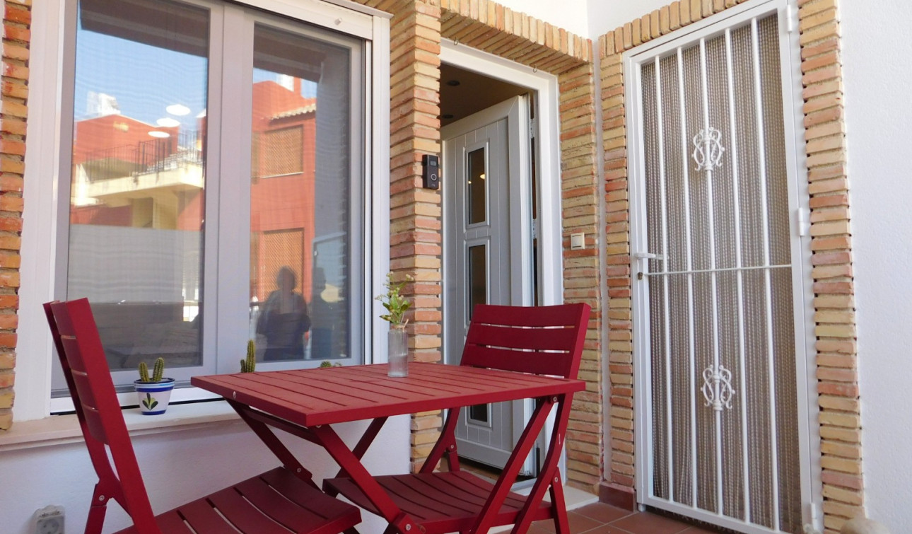 Resale - Apartment / Flat - Torremendo