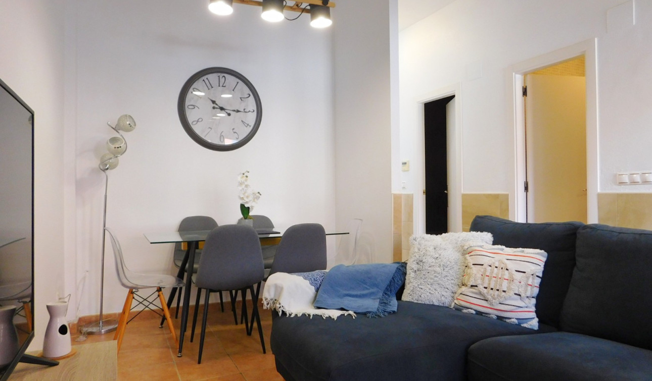 Resale - Apartment / Flat - Torremendo