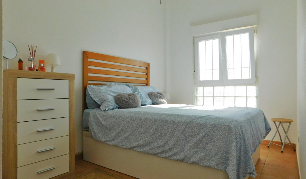 Resale - Apartment / Flat - Torremendo