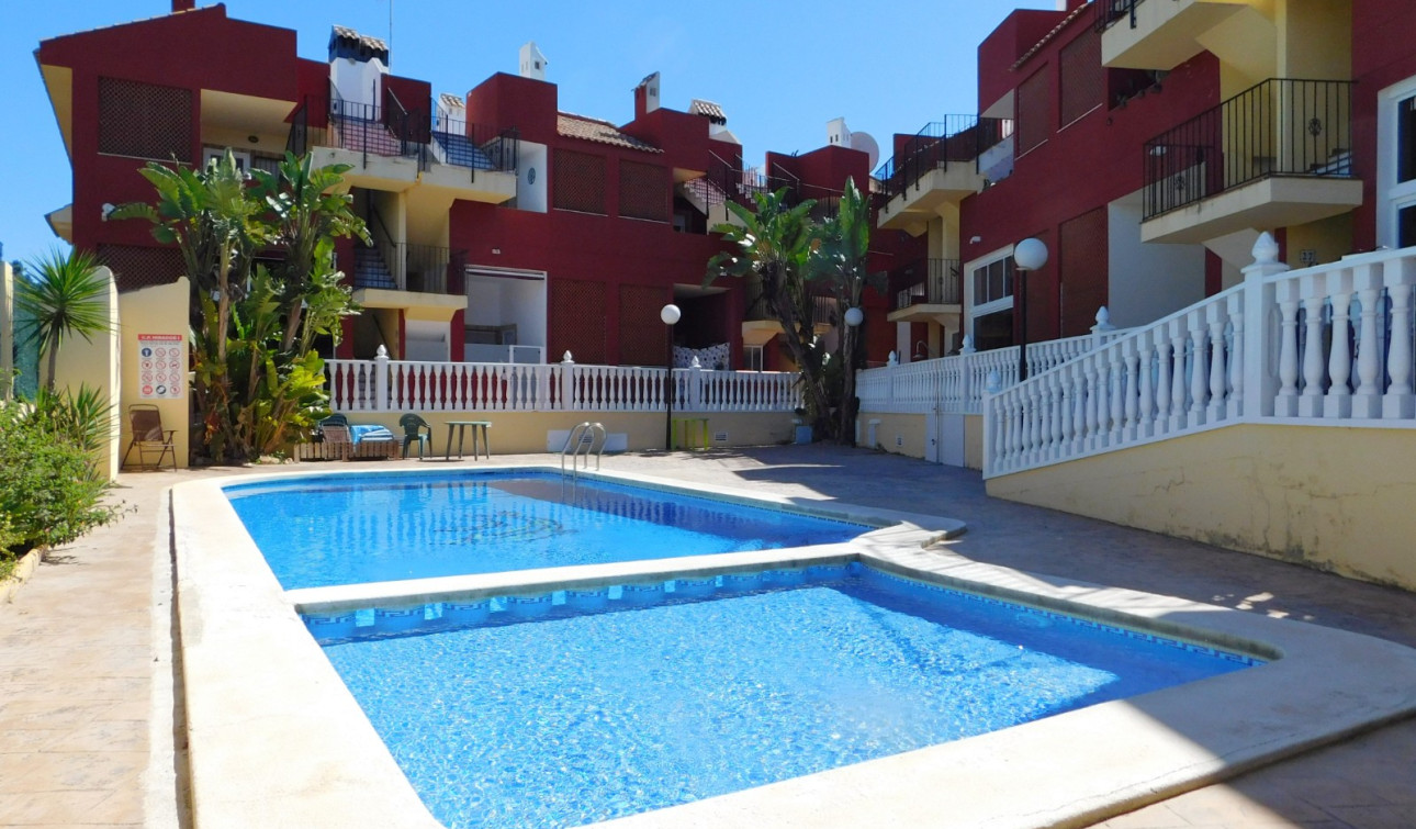 Resale - Apartment / Flat - Torremendo