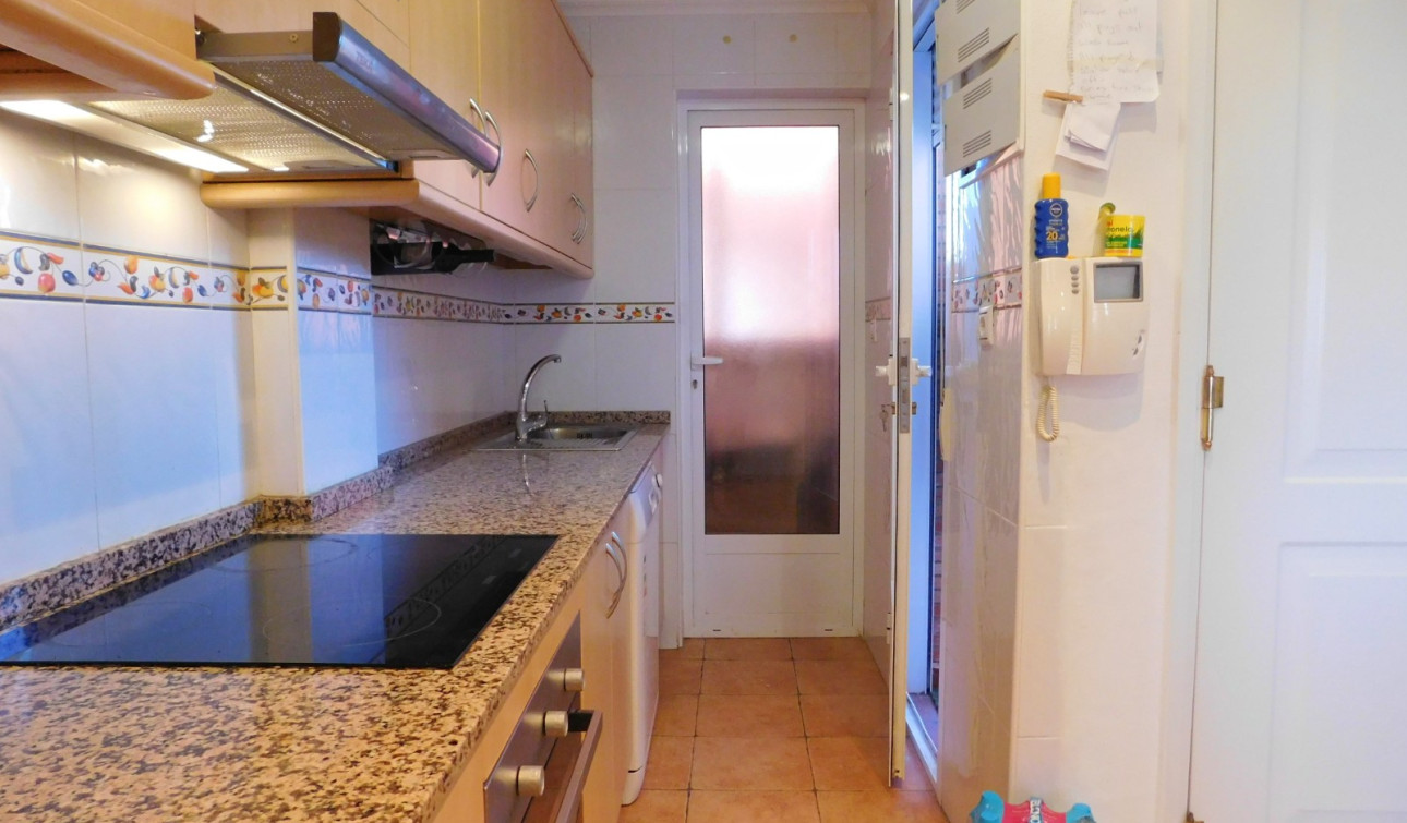 Resale - Apartment / Flat - Torremendo