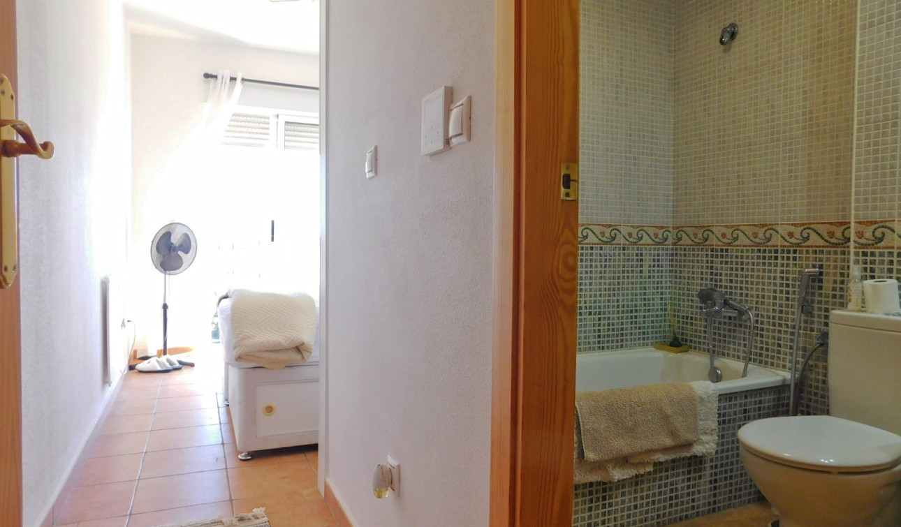 Resale - Apartment / Flat - Torremendo