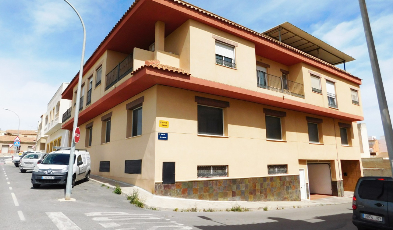 Resale - Apartment / Flat - Torremendo