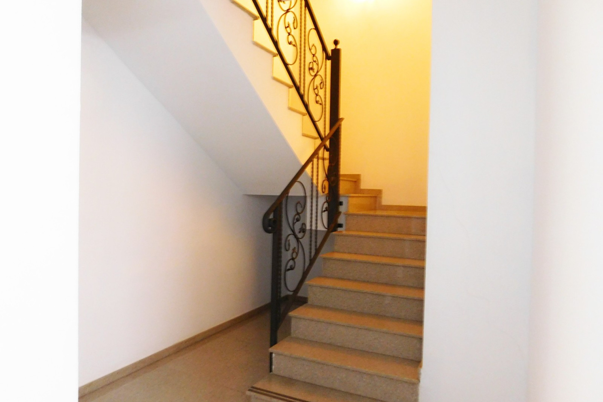 Resale - Apartment / Flat - Torremendo