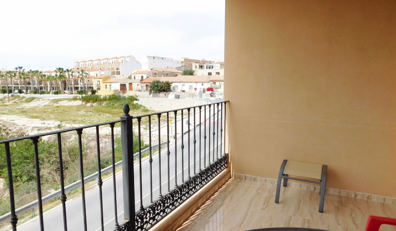 Resale - Apartment / Flat - Torremendo