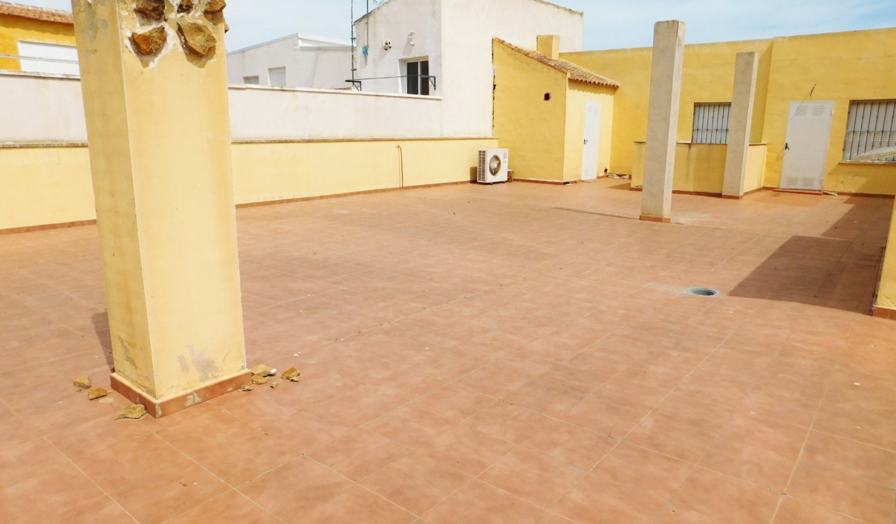 Resale - Apartment / Flat - Torremendo