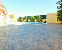 Resale - Apartment / Flat - Torremendo