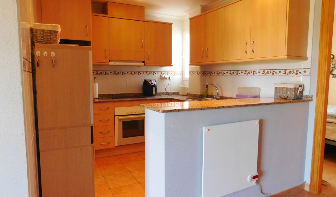Resale - Apartment / Flat - Torremendo