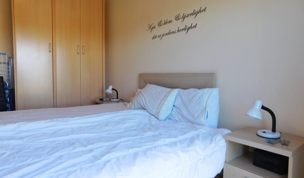 Resale - Apartment / Flat - Torremendo