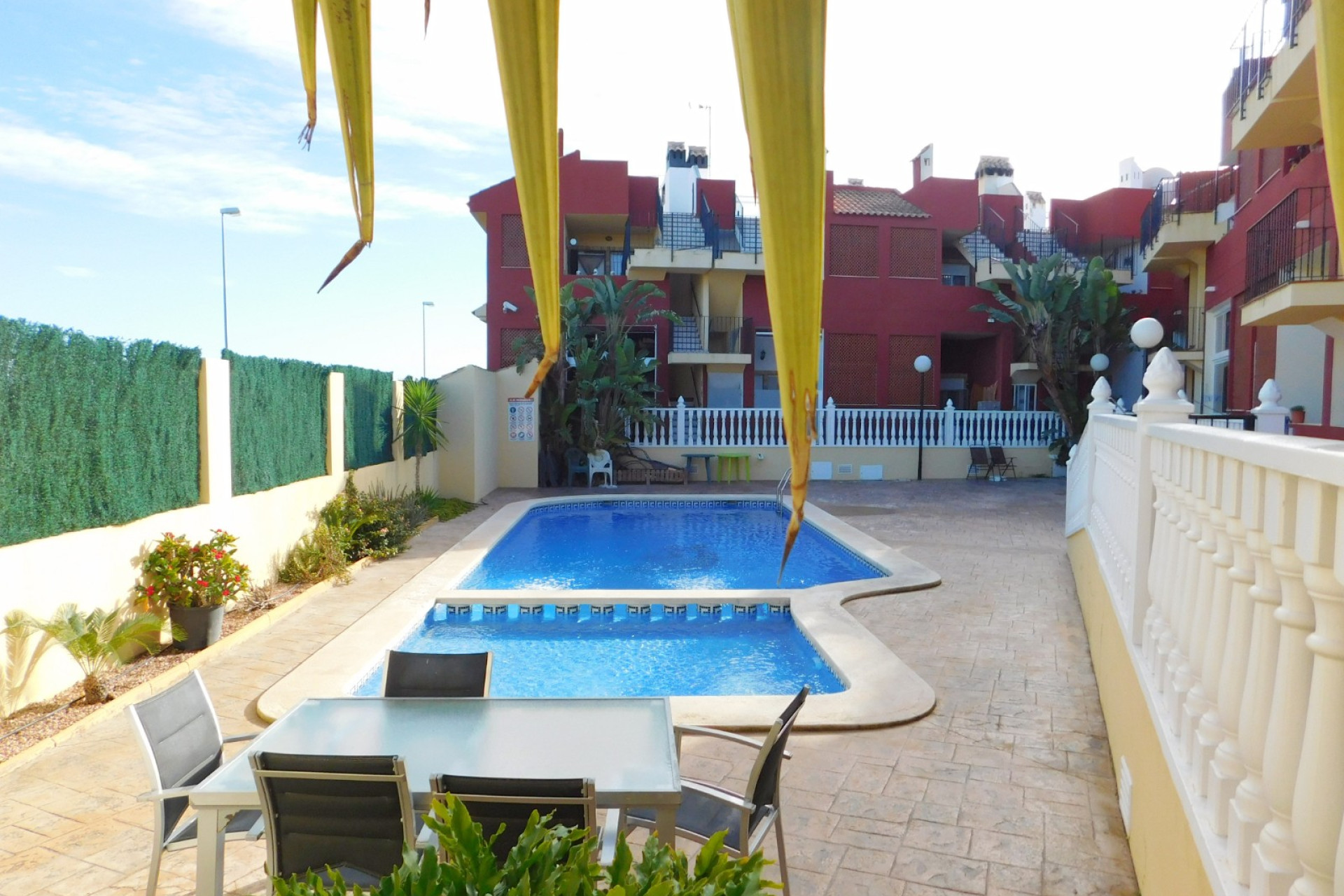 Resale - Apartment / Flat - Torremendo