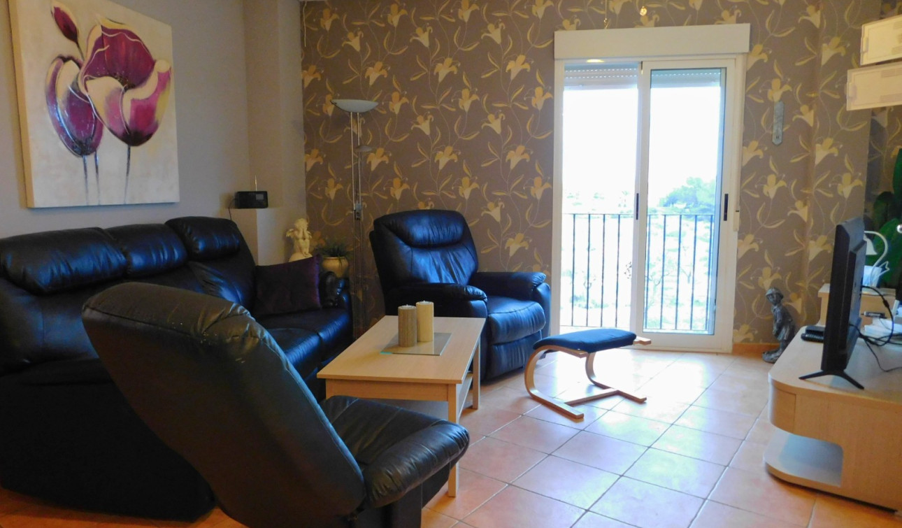 Resale - Apartment / Flat - Torremendo