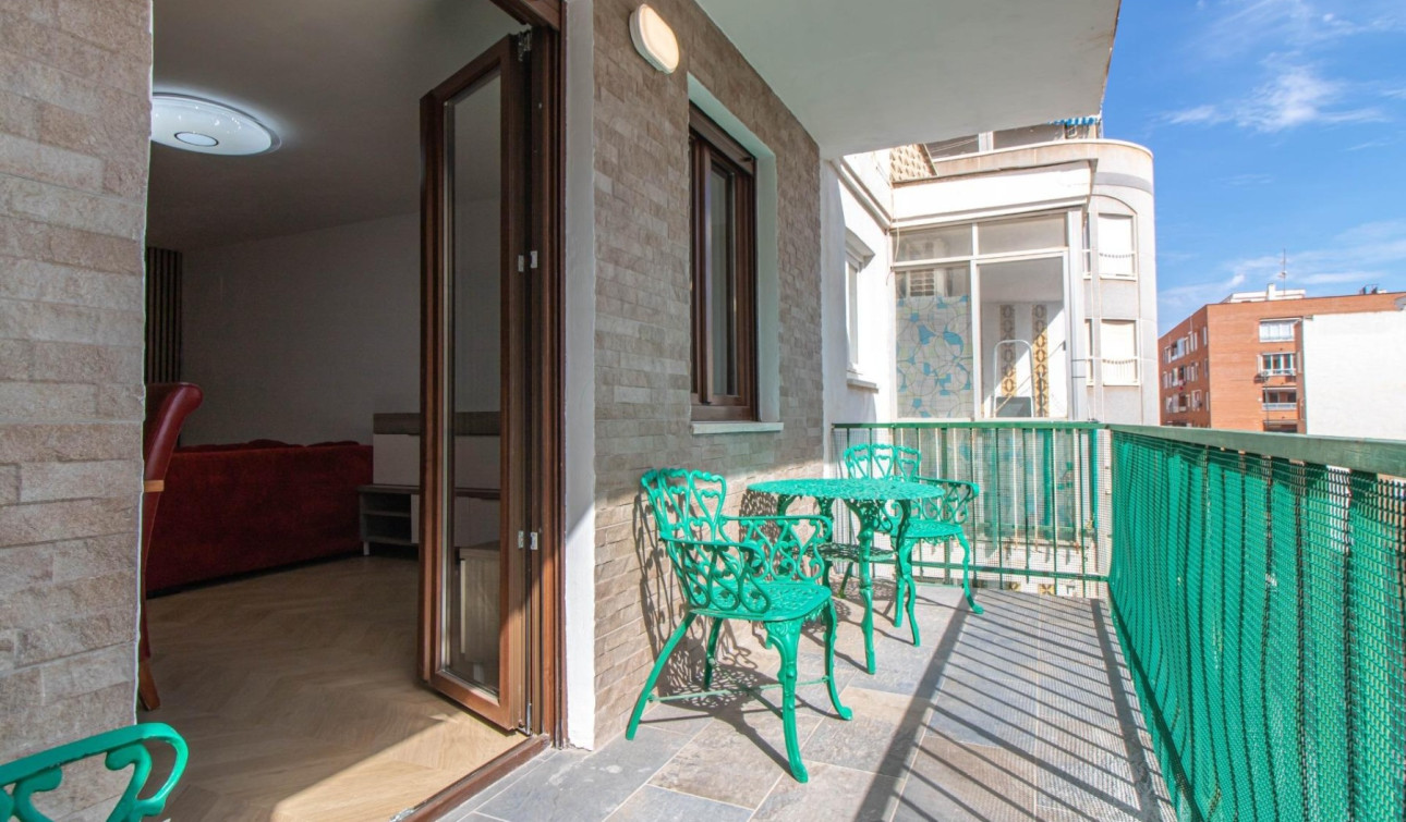 Resale - Apartment / Flat - Torrevieja - Acequion