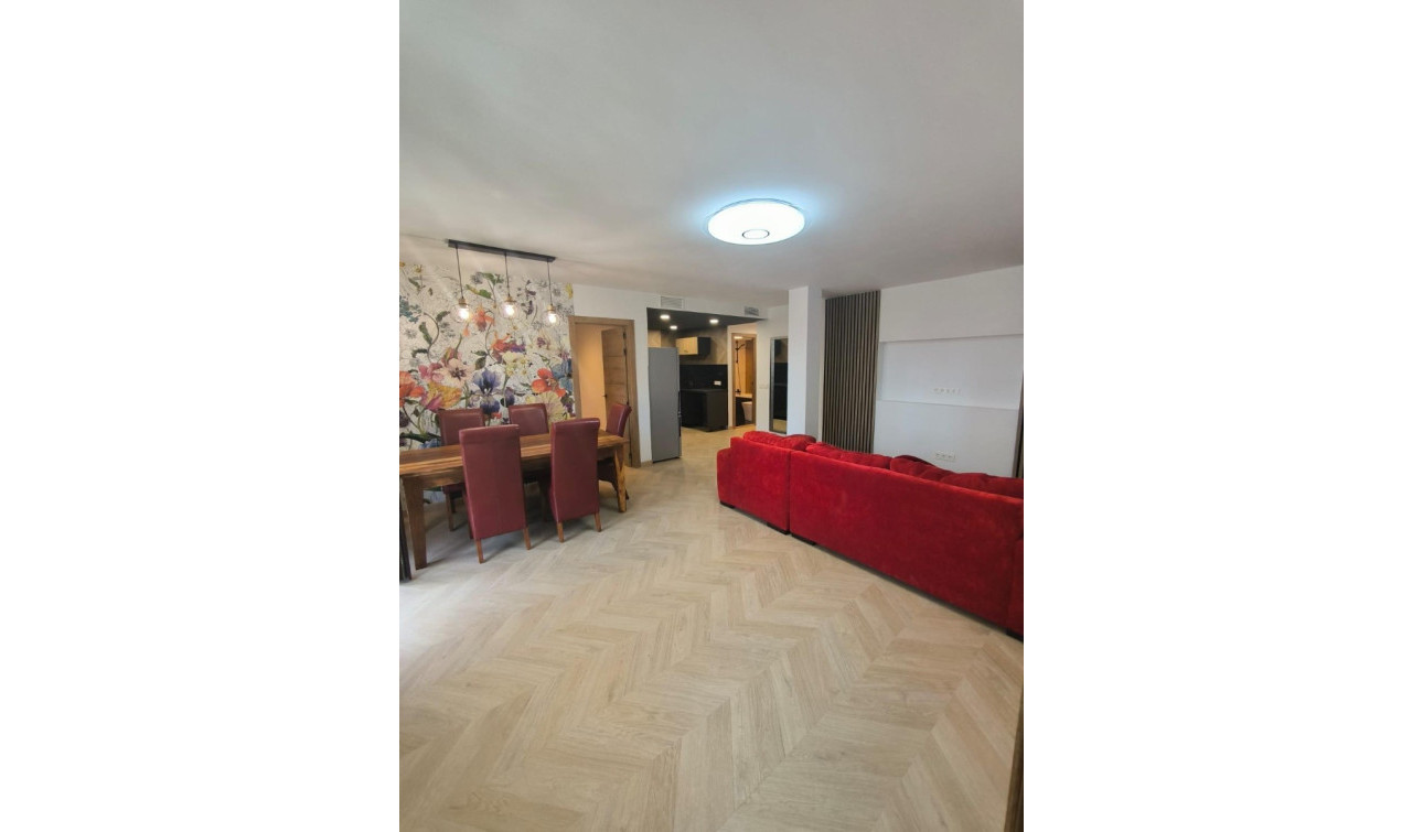 Resale - Apartment / Flat - Torrevieja - Acequion