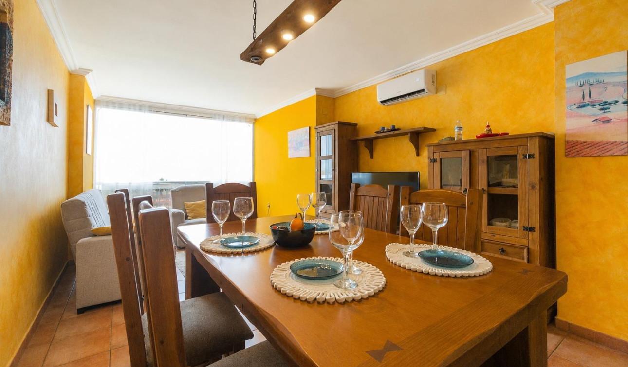 Resale - Apartment / Flat - Torrevieja - Acequion