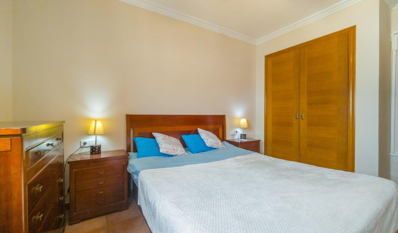 Resale - Apartment / Flat - Torrevieja - Acequion