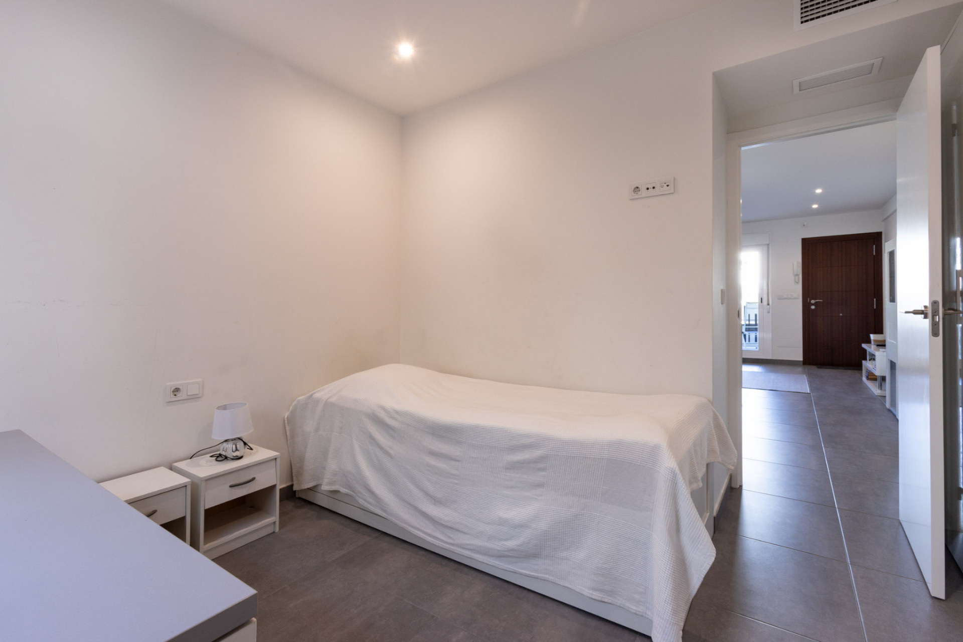 Resale - Apartment / Flat - Torrevieja - Aguas Nuevas